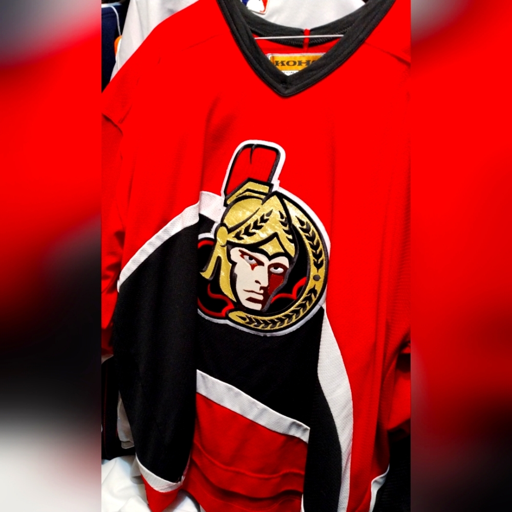 Authentic Vintage NHL hockey Ottawa senators jersey